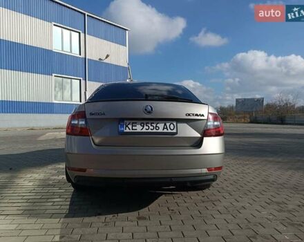 Серый Шкода Октавия, объемом двигателя 1.8 л и пробегом 156 тыс. км за 13000 $, фото 3 на Automoto.ua