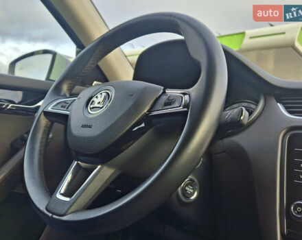 Серый Шкода Октавия, объемом двигателя 2 л и пробегом 241 тыс. км за 18499 $, фото 50 на Automoto.ua