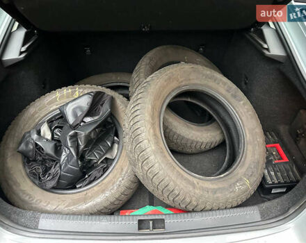 Серый Шкода Октавия, объемом двигателя 1.6 л и пробегом 84 тыс. км за 15000 $, фото 29 на Automoto.ua