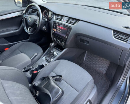 Серый Шкода Октавия, объемом двигателя 2 л и пробегом 233 тыс. км за 17350 $, фото 55 на Automoto.ua