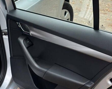 Серый Шкода Октавия, объемом двигателя 1.6 л и пробегом 84 тыс. км за 15000 $, фото 15 на Automoto.ua