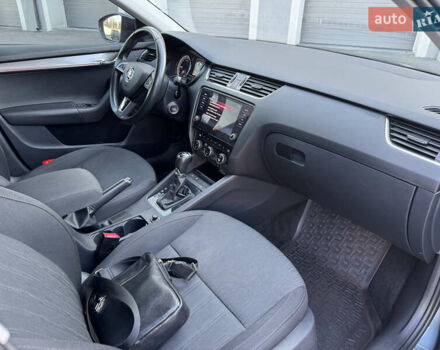 Серый Шкода Октавия, объемом двигателя 2 л и пробегом 233 тыс. км за 17350 $, фото 56 на Automoto.ua