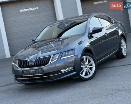 Серый Шкода Октавия, объемом двигателя 2 л и пробегом 233 тыс. км за 17350 $, фото 5 на Automoto.ua