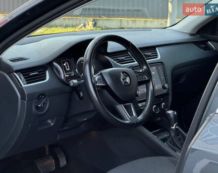 Серый Шкода Октавия, объемом двигателя 2 л и пробегом 233 тыс. км за 17350 $, фото 43 на Automoto.ua