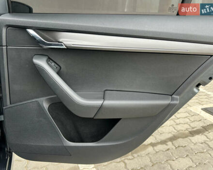 Серый Шкода Октавия, объемом двигателя 2 л и пробегом 232 тыс. км за 16999 $, фото 46 на Automoto.ua