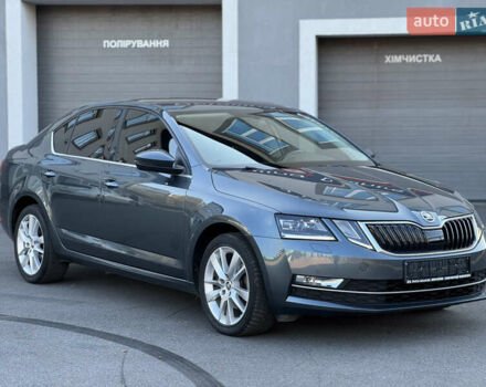 Серый Шкода Октавия, объемом двигателя 2 л и пробегом 233 тыс. км за 17350 $, фото 15 на Automoto.ua