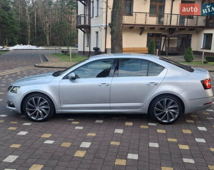 Серый Шкода Октавия, объемом двигателя 2 л и пробегом 241 тыс. км за 18499 $, фото 15 на Automoto.ua