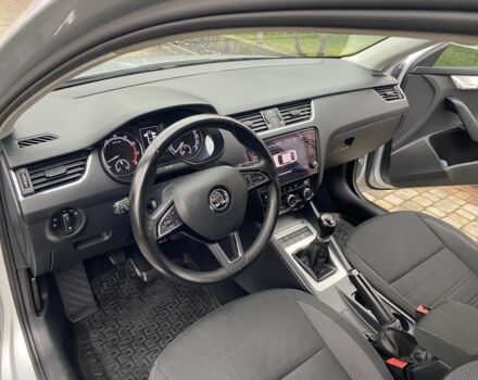 Серый Шкода Октавия, объемом двигателя 1.4 л и пробегом 224 тыс. км за 12300 $, фото 11 на Automoto.ua