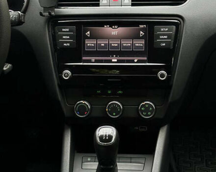 Серый Шкода Октавия, объемом двигателя 1.6 л и пробегом 84 тыс. км за 15000 $, фото 22 на Automoto.ua