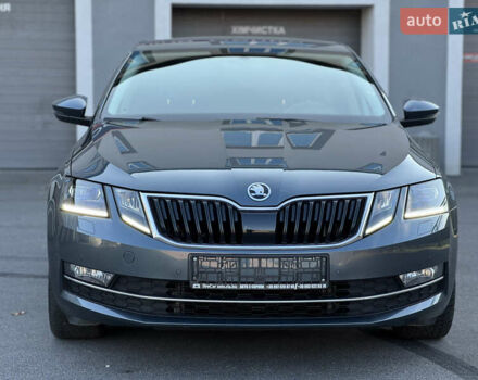 Серый Шкода Октавия, объемом двигателя 2 л и пробегом 233 тыс. км за 17350 $, фото 19 на Automoto.ua