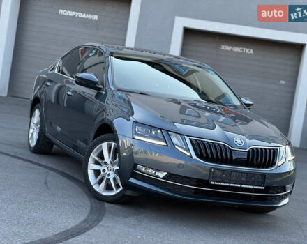 Серый Шкода Октавия, объемом двигателя 2 л и пробегом 233 тыс. км за 17350 $, фото 12 на Automoto.ua