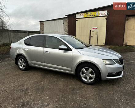 Серый Шкода Октавия, объемом двигателя 1.6 л и пробегом 99 тыс. км за 14800 $, фото 6 на Automoto.ua