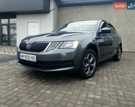 Серый Шкода Октавия, объемом двигателя 1.6 л и пробегом 230 тыс. км за 12999 $, фото 1 на Automoto.ua