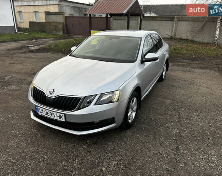 Серый Шкода Октавия, объемом двигателя 1.6 л и пробегом 99 тыс. км за 14800 $, фото 3 на Automoto.ua