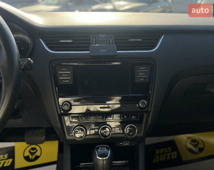 Серый Шкода Октавия, объемом двигателя 1.6 л и пробегом 277 тыс. км за 14000 $, фото 20 на Automoto.ua