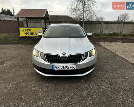 Серый Шкода Октавия, объемом двигателя 1.6 л и пробегом 99 тыс. км за 14800 $, фото 4 на Automoto.ua