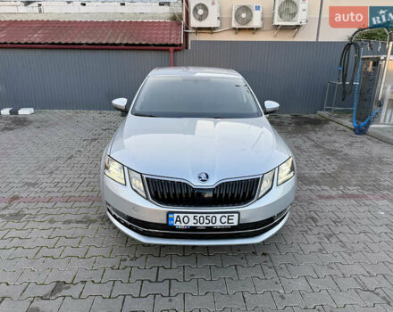 Сірий Шкода Октавія, об'ємом двигуна 2 л та пробігом 243 тис. км за 15800 $, фото 2 на Automoto.ua