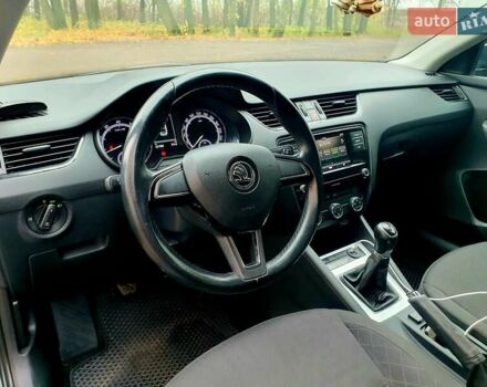 Серый Шкода Октавия, объемом двигателя 1.6 л и пробегом 230 тыс. км за 13700 $, фото 4 на Automoto.ua