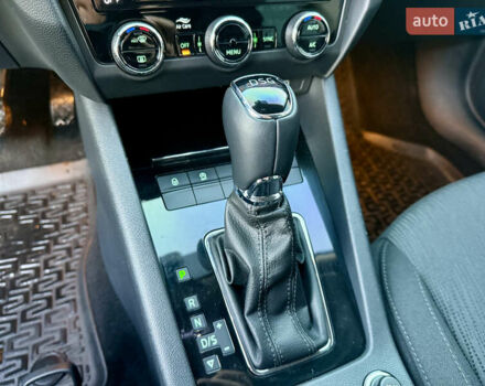 Сірий Шкода Октавія, об'ємом двигуна 2 л та пробігом 243 тис. км за 15800 $, фото 15 на Automoto.ua