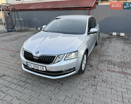 Сірий Шкода Октавія, об'ємом двигуна 2 л та пробігом 243 тис. км за 15800 $, фото 1 на Automoto.ua