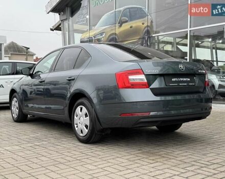Шкода Октавия 2019 в Киеве на Automoto.ua Серый Шкода Октавия, объемом двигателя 1.6 л и пробегом 168 тыс. км за 14900 $, фото 5 на Automoto.ua