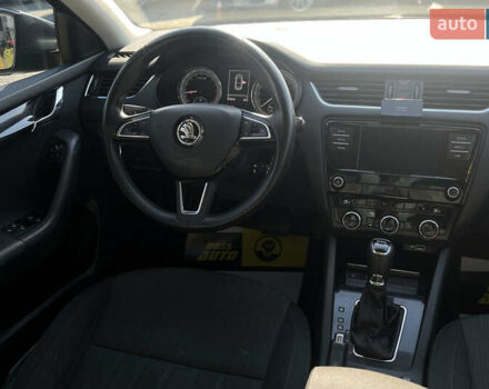 Серый Шкода Октавия, объемом двигателя 1.6 л и пробегом 277 тыс. км за 14000 $, фото 14 на Automoto.ua