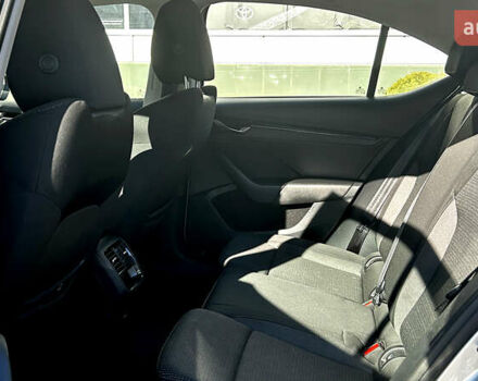 Серый Шкода Октавия, объемом двигателя 1.5 л и пробегом 34 тыс. км за 18965 $, фото 15 на Automoto.ua