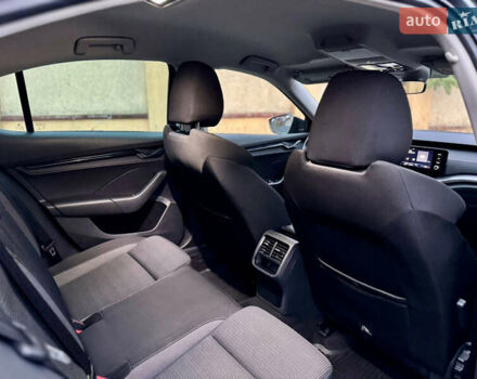 Сірий Шкода Октавія, об'ємом двигуна 2 л та пробігом 165 тис. км за 18999 $, фото 17 на Automoto.ua