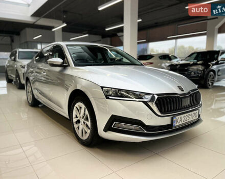 Серый Шкода Октавия, объемом двигателя 1.4 л и пробегом 96 тыс. км за 20999 $, фото 2 на Automoto.ua