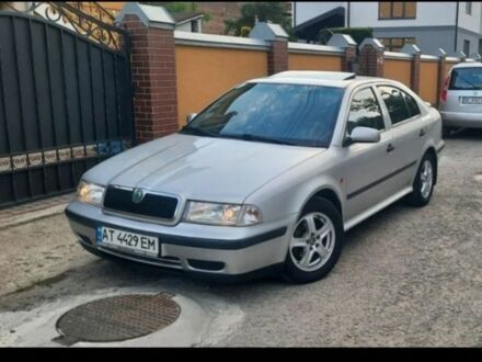 Сірий Шкода Октавія, об'ємом двигуна 1 л та пробігом 258 тис. км за 3900 $, фото 1 на Automoto.ua