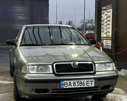 Серый Шкода Октавия, объемом двигателя 1.6 л и пробегом 277 тыс. км за 2000 $, фото 1 на Automoto.ua