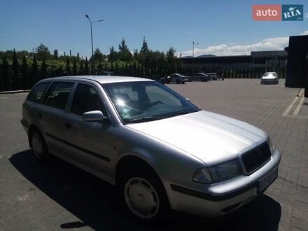 Шкода Октавія 1998 у Яремче на Automoto.ua Сірий Шкода Октавія, об'ємом двигуна 1.6 л та пробігом 293 тис. км за 3600 $, фото 1 на Automoto.ua