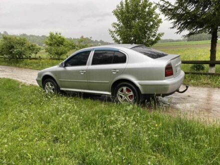 Шкода Октавия 1998 в Сторожинце на Automoto.ua Серый Шкода Октавия, объемом двигателя 1.9 л и пробегом 420 тыс. км за 3700 $, фото 1 на Automoto.ua