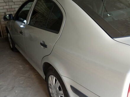 Сірий Шкода Октавія, об'ємом двигуна 1.6 л та пробігом 130 тис. км за 4400 $, фото 1 на Automoto.ua