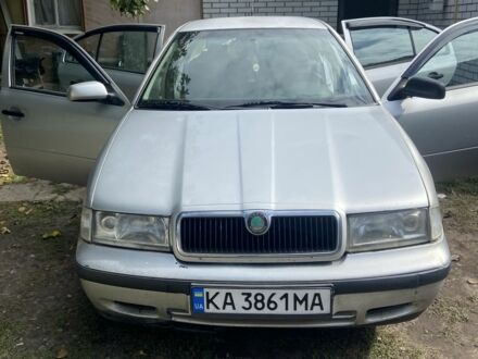 Сірий Шкода Октавія, об'ємом двигуна 2 л та пробігом 400 тис. км за 2800 $, фото 1 на Automoto.ua