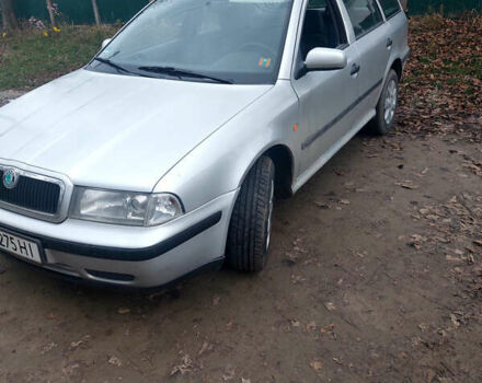 Серый Шкода Октавия, объемом двигателя 1.6 л и пробегом 230 тыс. км за 2800 $, фото 1 на Automoto.ua