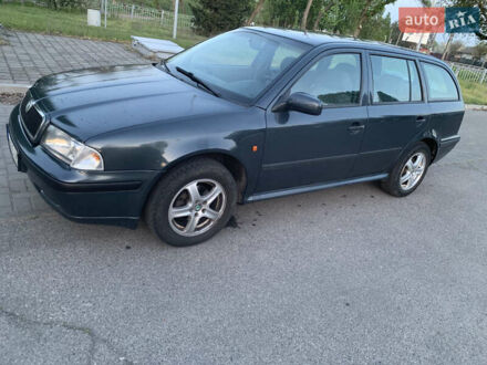 Шкода Октавия 1999 в Черкассах на Automoto.ua Серый Шкода Октавия, объемом двигателя 1.6 л и пробегом 282 тыс. км за 3300 $, фото 1 на Automoto.ua