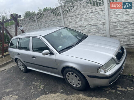 Шкода Октавия 1999 в Луцке на Automoto.ua Серый Шкода Октавия, объемом двигателя 1.6 л и пробегом 340 тыс. км за 2999 $, фото 1 на Automoto.ua
