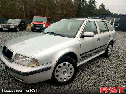 Шкода Октавія 2000 у Хмельницькому на Automoto.ua Сірий Шкода Октавія, об'ємом двигуна 1.6 л та пробігом 200 тис. км за 3800 $, фото 1 на Automoto.ua