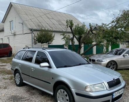 Сірий Шкода Октавія, об'ємом двигуна 1.6 л та пробігом 300 тис. км за 3350 $, фото 1 на Automoto.ua