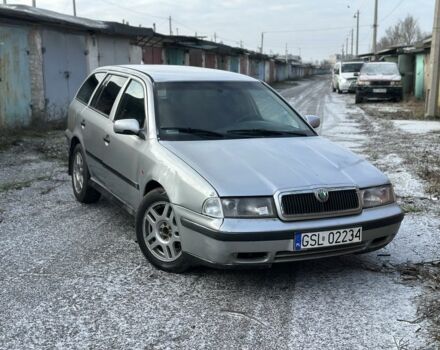 Серый Шкода Октавия, объемом двигателя 1.9 л и пробегом 300 тыс. км за 1800 $, фото 1 на Automoto.ua