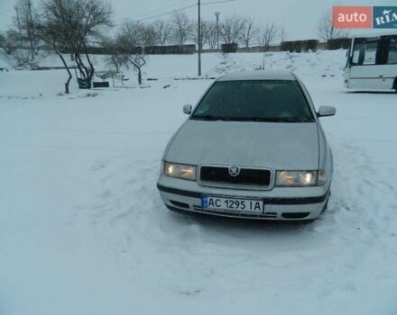 Серый Шкода Октавия, объемом двигателя 1.6 л и пробегом 263 тыс. км за 3800 $, фото 1 на Automoto.ua