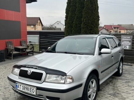 Серый Шкода Октавия, объемом двигателя 1.6 л и пробегом 295 тыс. км за 3650 $, фото 1 на Automoto.ua