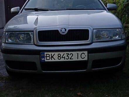 Шкода Октавия 2001 в Заречном на Automoto.ua Серый Шкода Октавия, объемом двигателя 2 л и пробегом 270 тыс. км за 3750 $, фото 1 на Automoto.ua