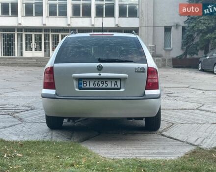 Серый Шкода Октавия, объемом двигателя 1.6 л и пробегом 252 тыс. км за 4500 $, фото 1 на Automoto.ua