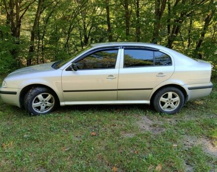 Серый Шкода Октавия, объемом двигателя 1.6 л и пробегом 296 тыс. км за 3680 $, фото 1 на Automoto.ua