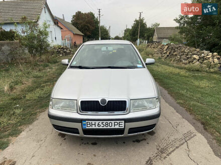 Шкода Октавія 2001 у Сарате на Automoto.ua Сірий Шкода Октавія, об'ємом двигуна 1.9 л та пробігом 300 тис. км за 4500 $, фото 1 на Automoto.ua