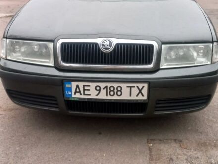 Серый Шкода Октавия, объемом двигателя 1.6 л и пробегом 272 тыс. км за 3000 $, фото 1 на Automoto.ua