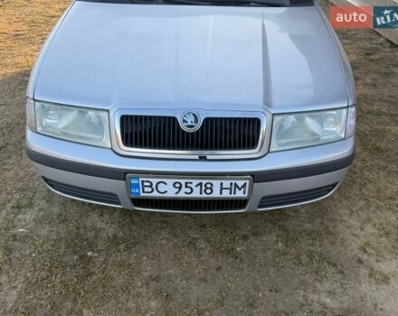 Серый Шкода Октавия, объемом двигателя 1.6 л и пробегом 150 тыс. км за 3500 $, фото 1 на Automoto.ua