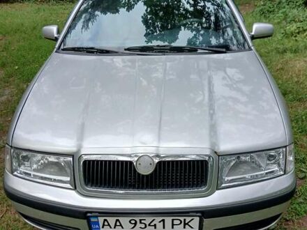 Шкода Октавія 2001 у Києві на Automoto.ua Сірий Шкода Октавія, об'ємом двигуна 1.6 л та пробігом 270 тис. км за 3200 $, фото 1 на Automoto.ua